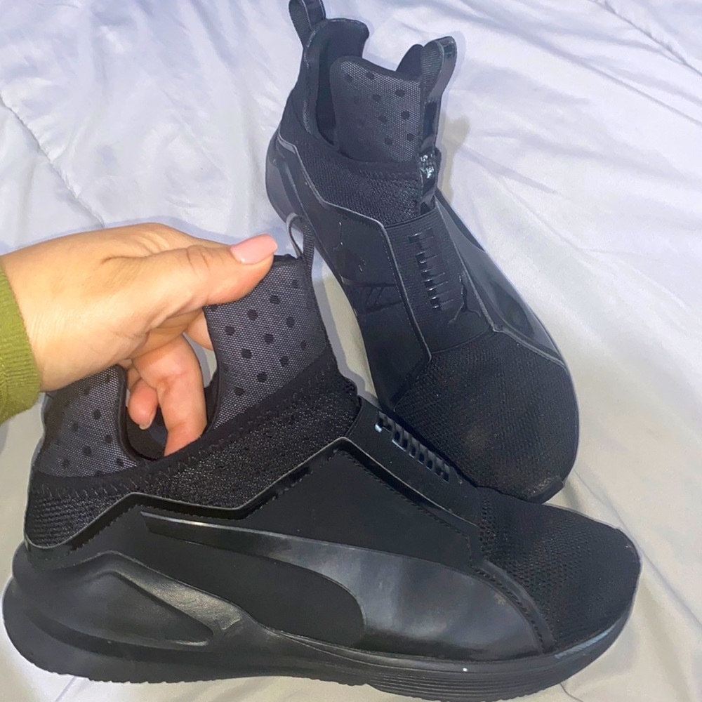 Black PUMA shoes